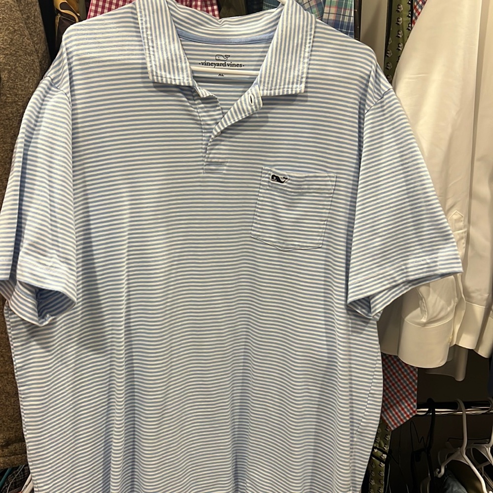 Men’s vineyard vines polo